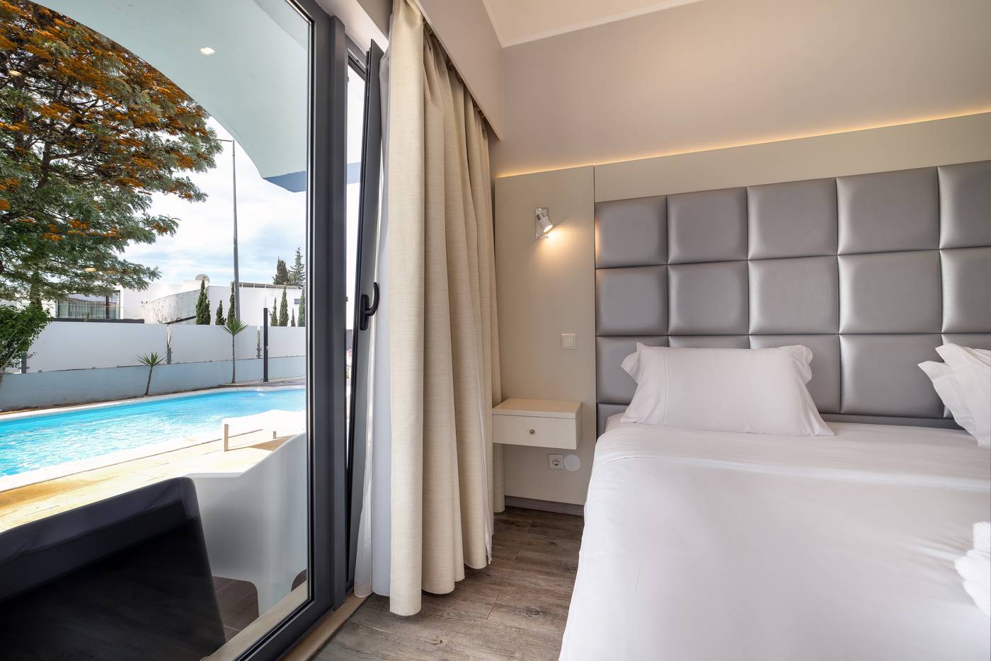 Hotel-Santa-Eulalia-Praia-Room-29