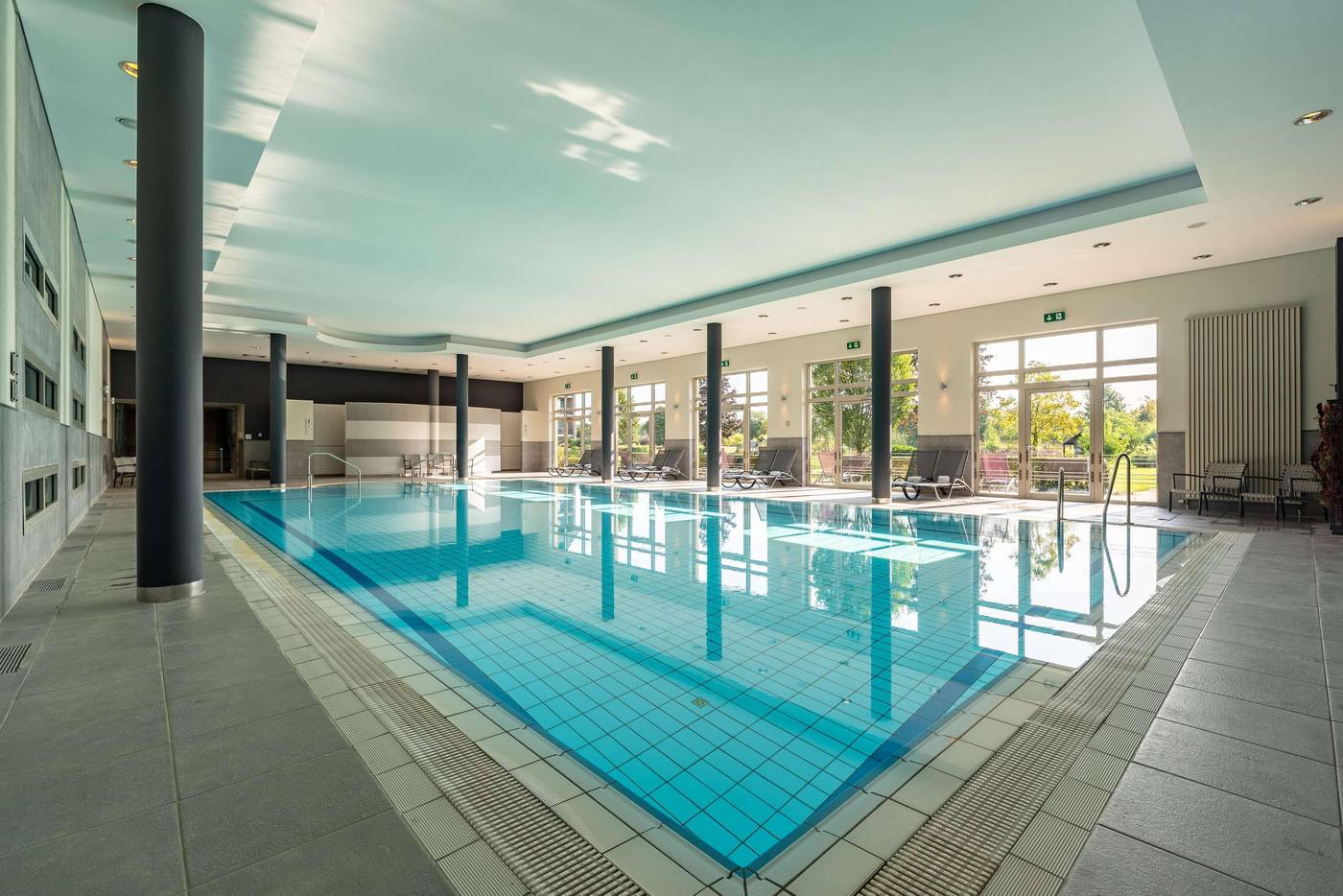 Van-Der-Valk-Hotel-Berliner-Ring-Pool-57