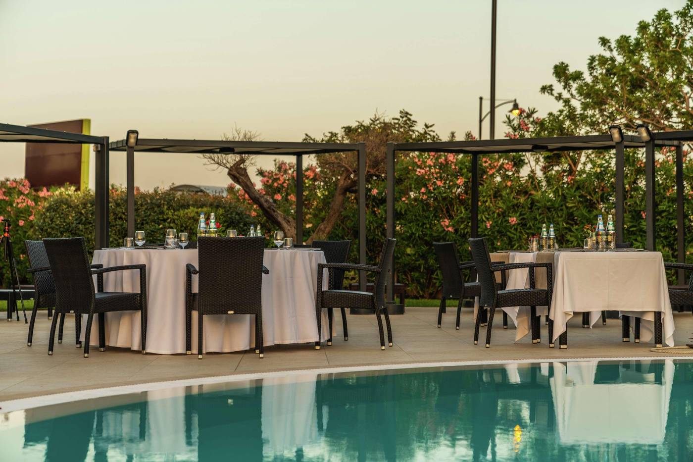 Double-Tree-by-Hilton-Hotel-Olbia-Pool-11