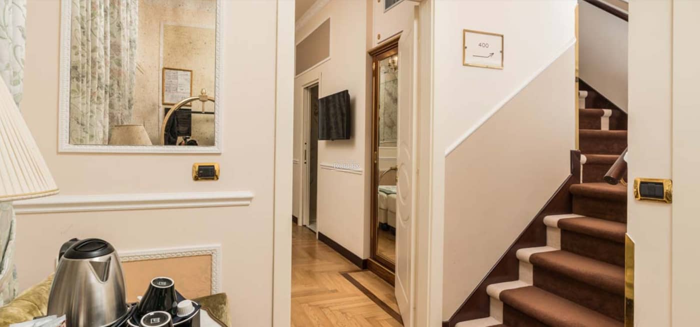 Bernini-Palace-Room-50