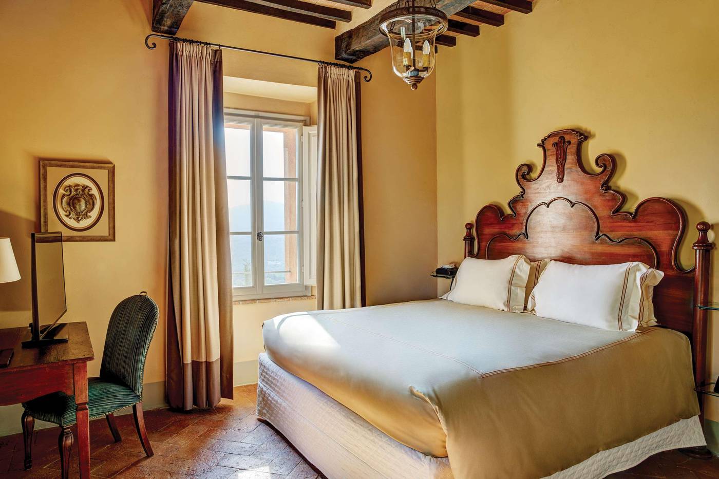 Castello-Di-Casole--A-Belmond-Hotel--Tuscany-Room-29