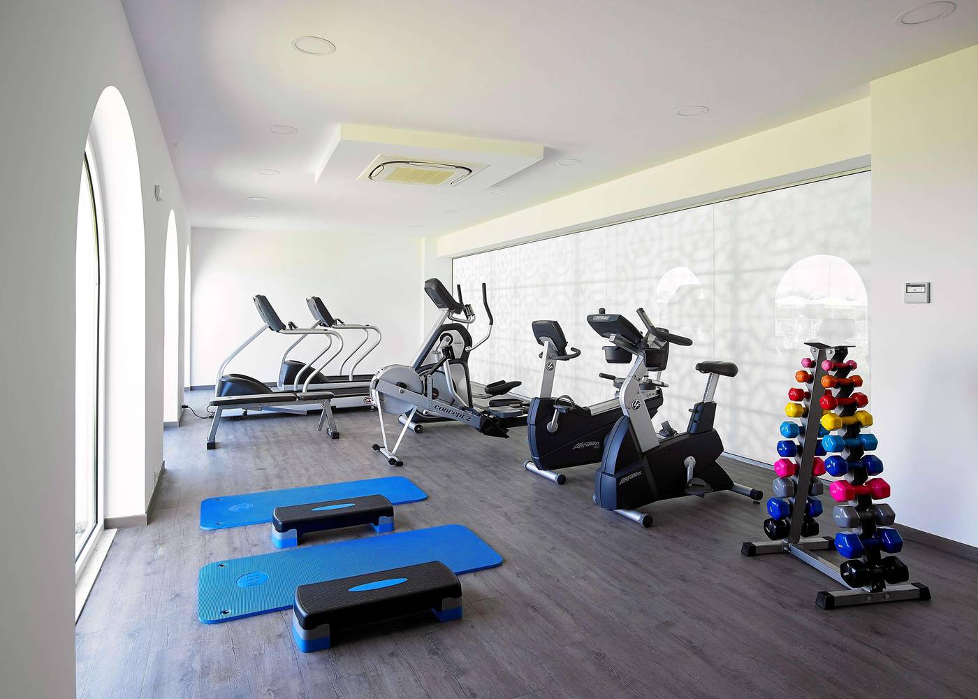 Anemos-Luxury-Grand-Resort-Sports-and-Entertainment-97