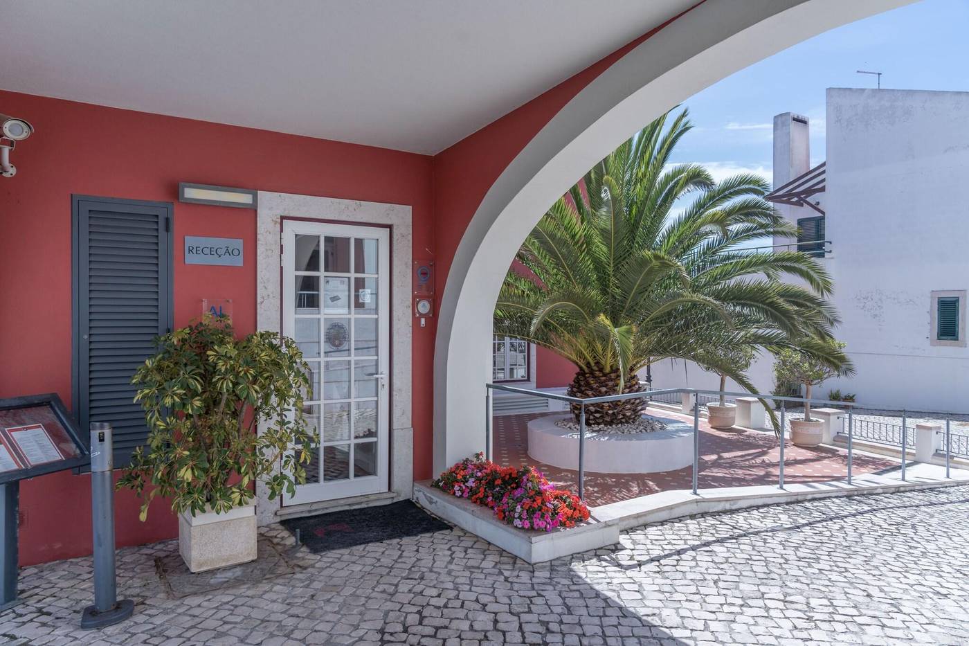 Casa-do-Medico-de-S--Rafael-General-view-2