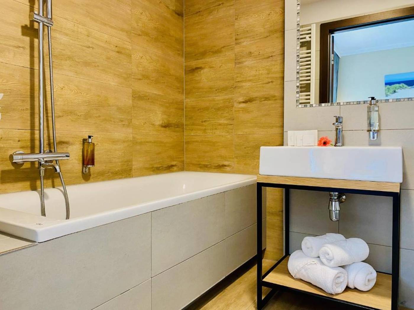 Conrad-Comfort-Aparthotel-Room-37