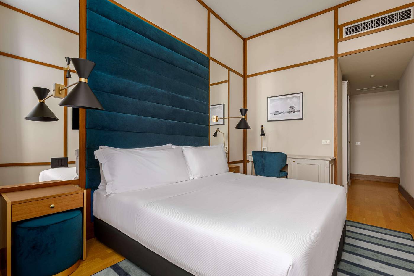 Room-Mate-Luca-Room-15