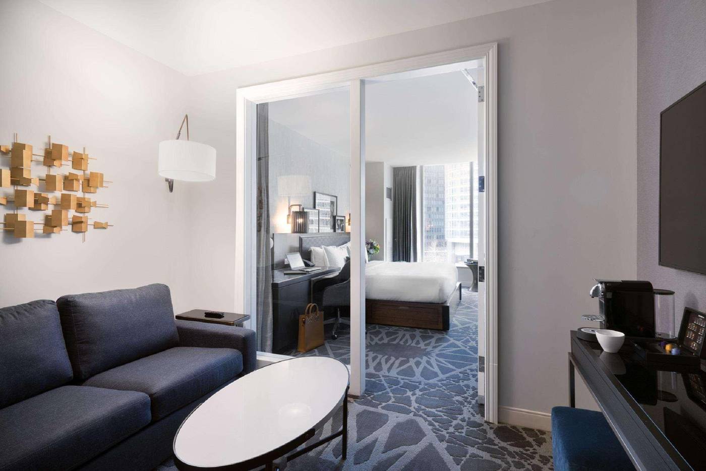 LondonHouse Chicago, Curio Collection by Hilton - United States - CHICAGO - Room - 9