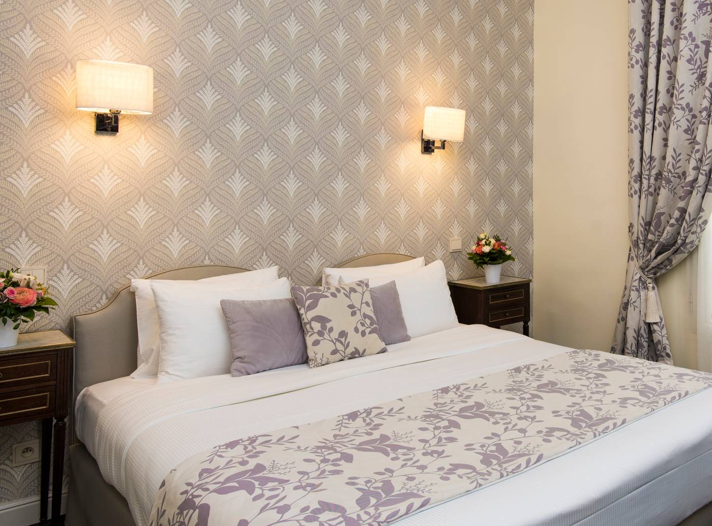 Hotel-Saint-Petersbourg-Opera---Spa-Room-31