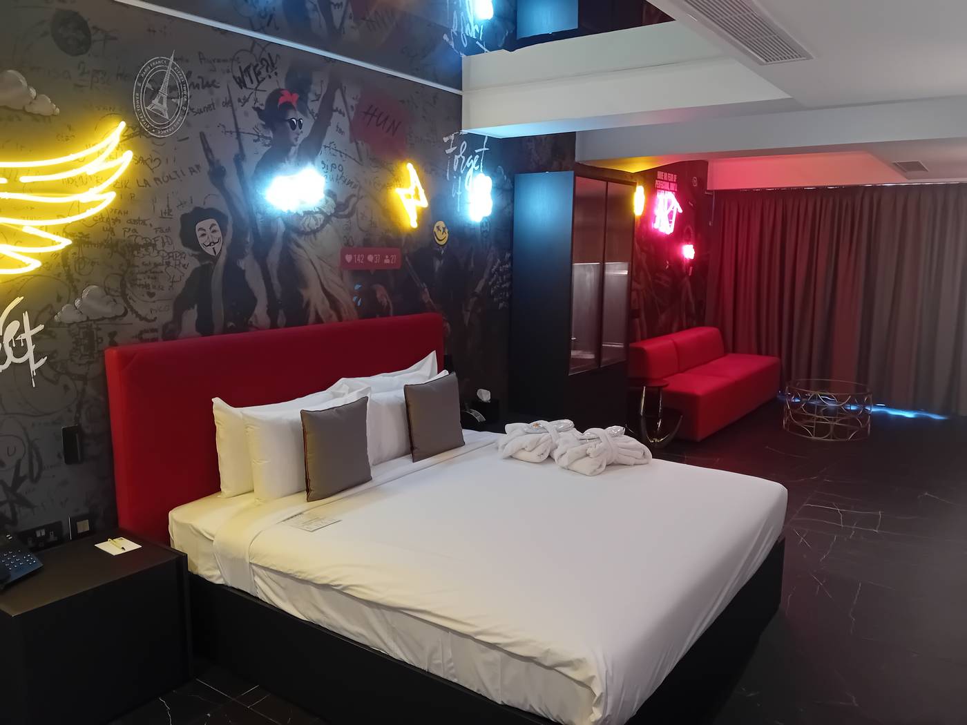 So-City-Hotel-Room-20