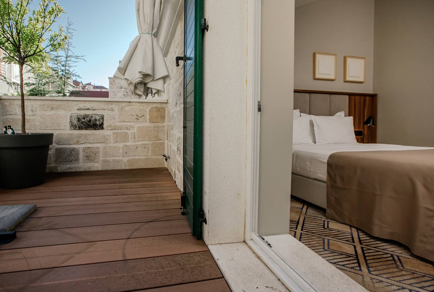 Armerun-Heritage-Hotel---Residences-Room-14