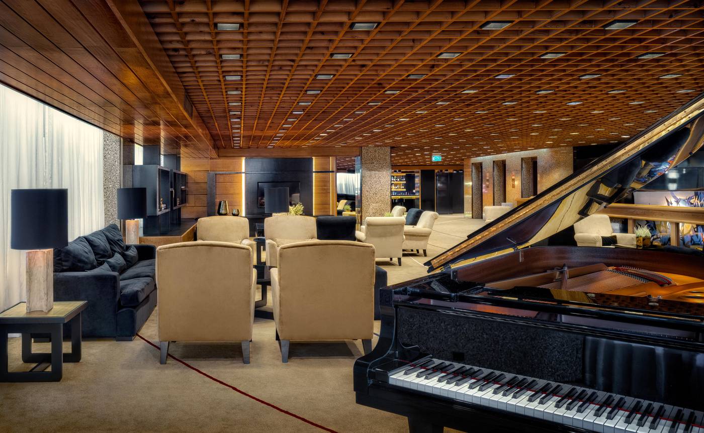 Altis-Grand-Hotel-Lobby-3