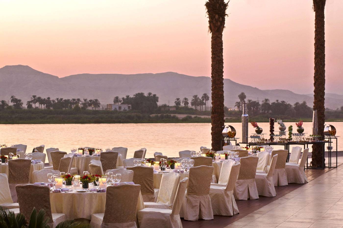 Hilton-Luxor-Resort---Spa-Restaurant-64