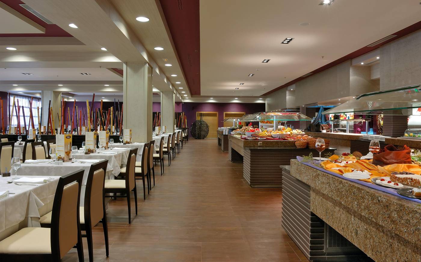 Elba-Carlota-Beach-Hotel-Restaurant-32