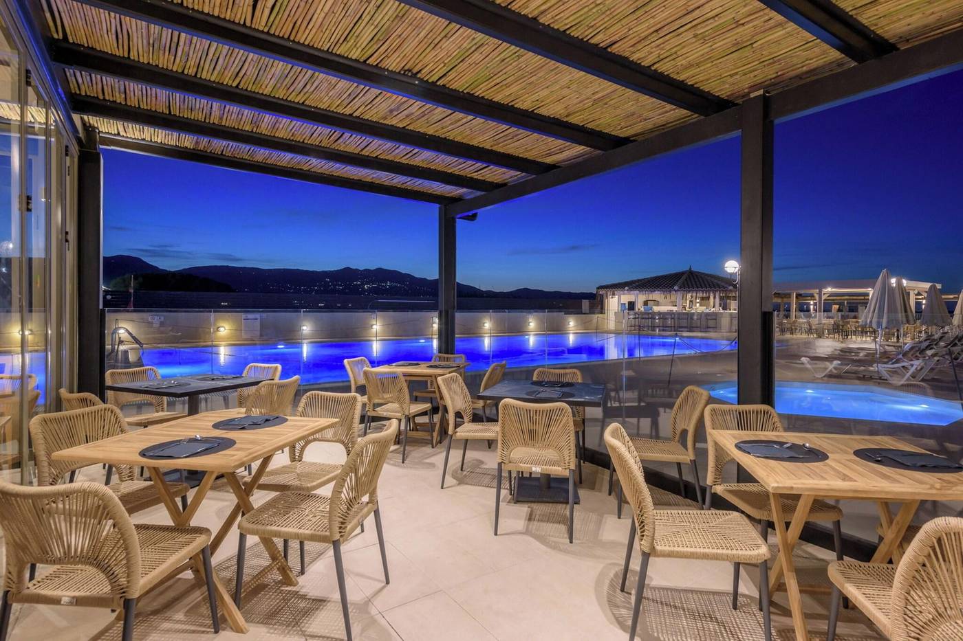 Neptuno-Beach-Restaurant-13