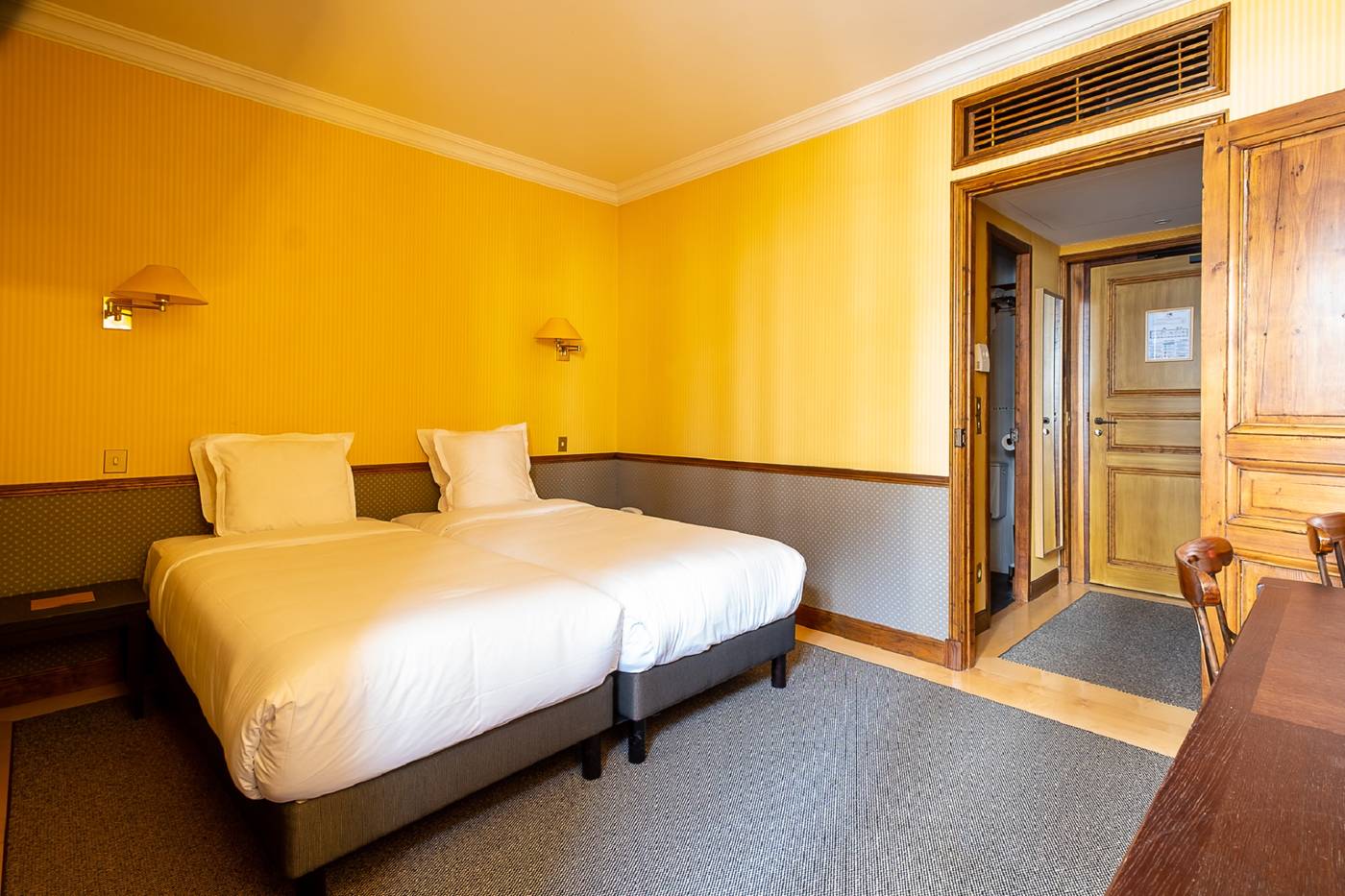 Le-Relais-Monceau-Room-25