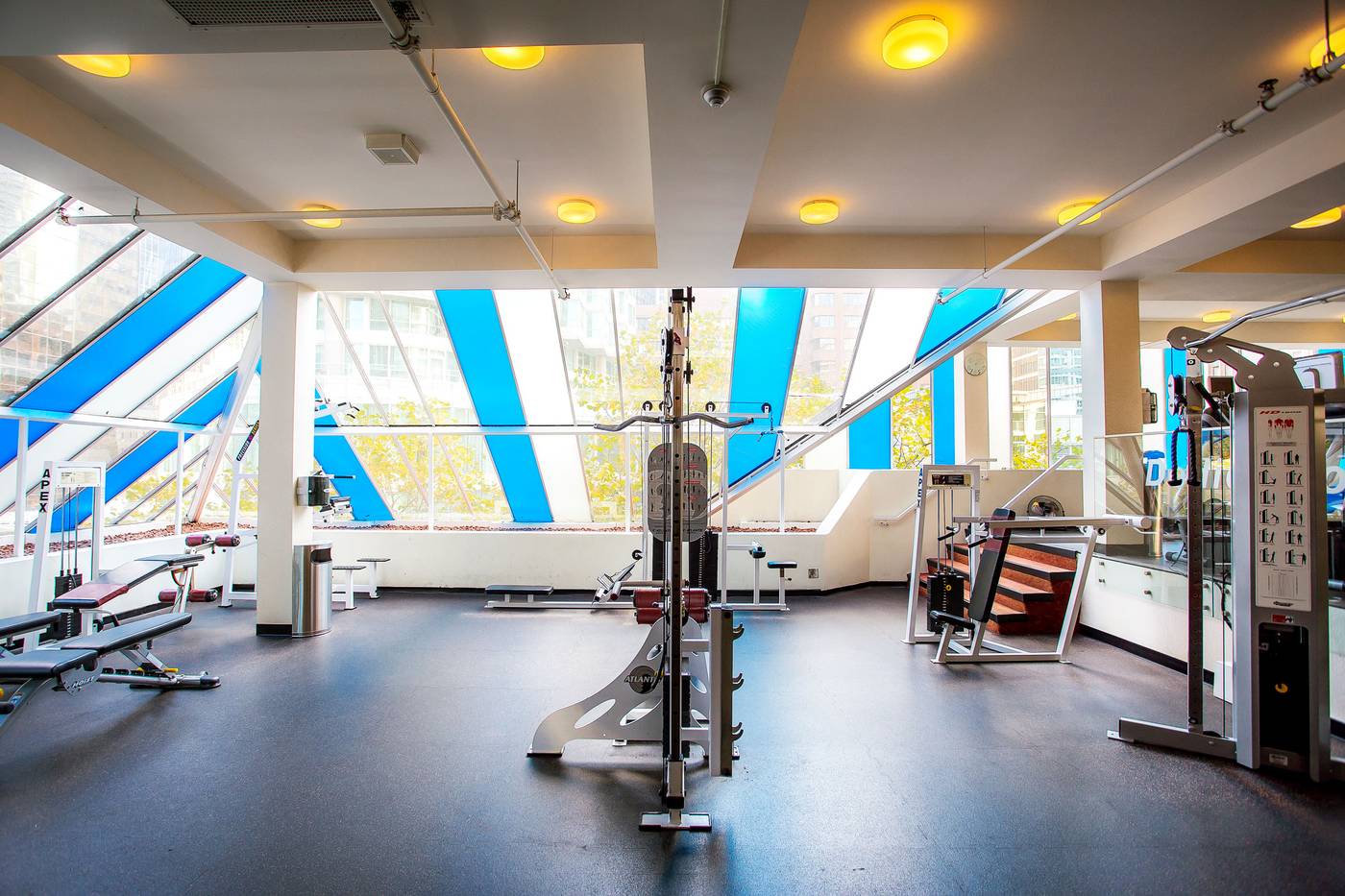 Pinnacle-Hotel-Harbourfront-Sports-and-Entertainment-31