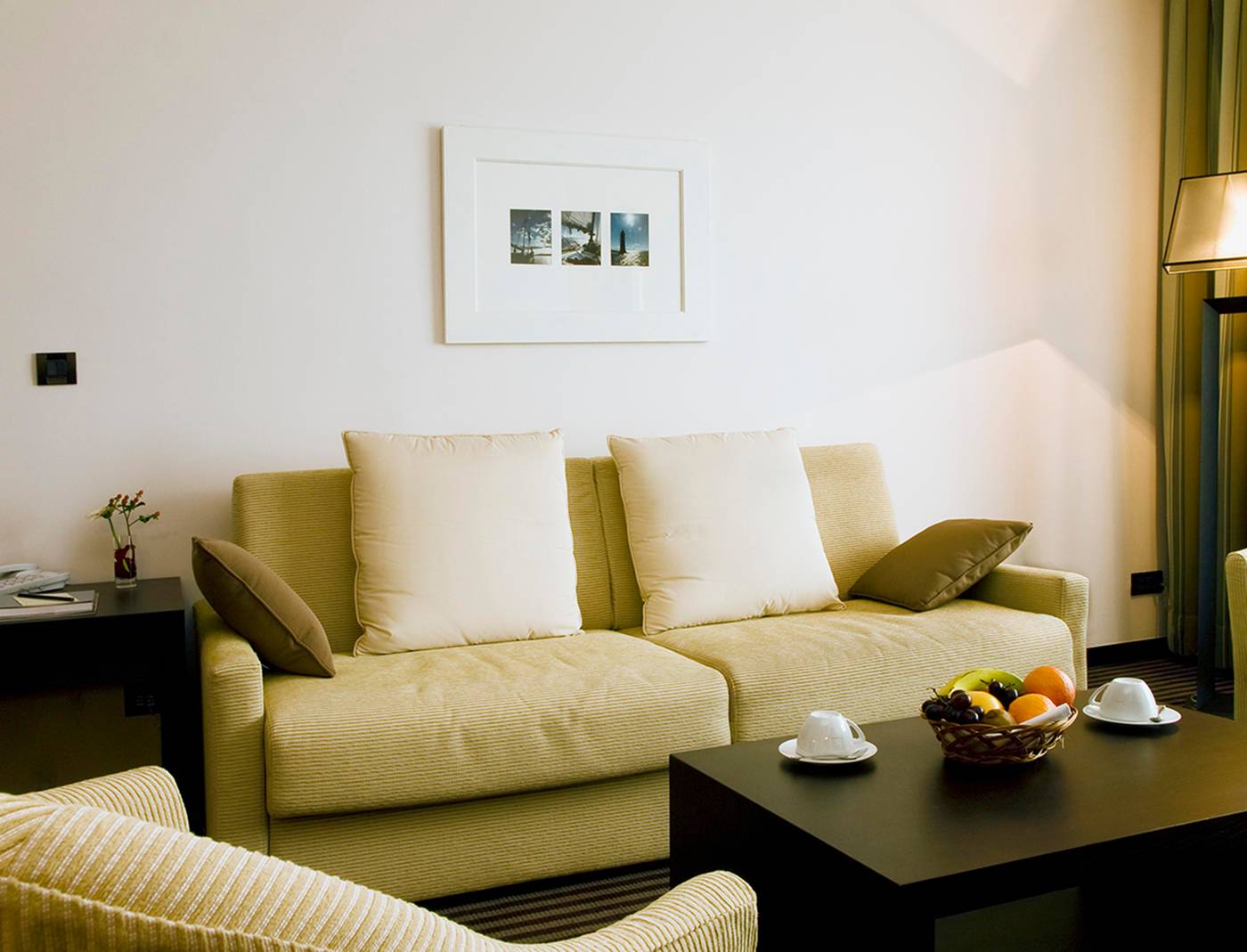 Juliana-Cannes-Room-28