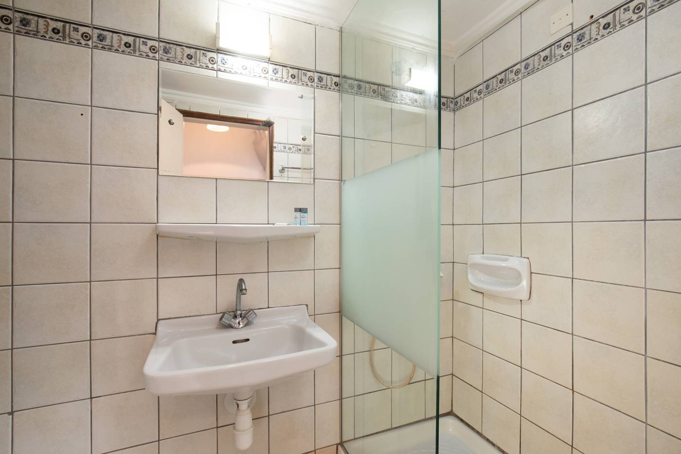 Island-Beach-Resort-Room-43