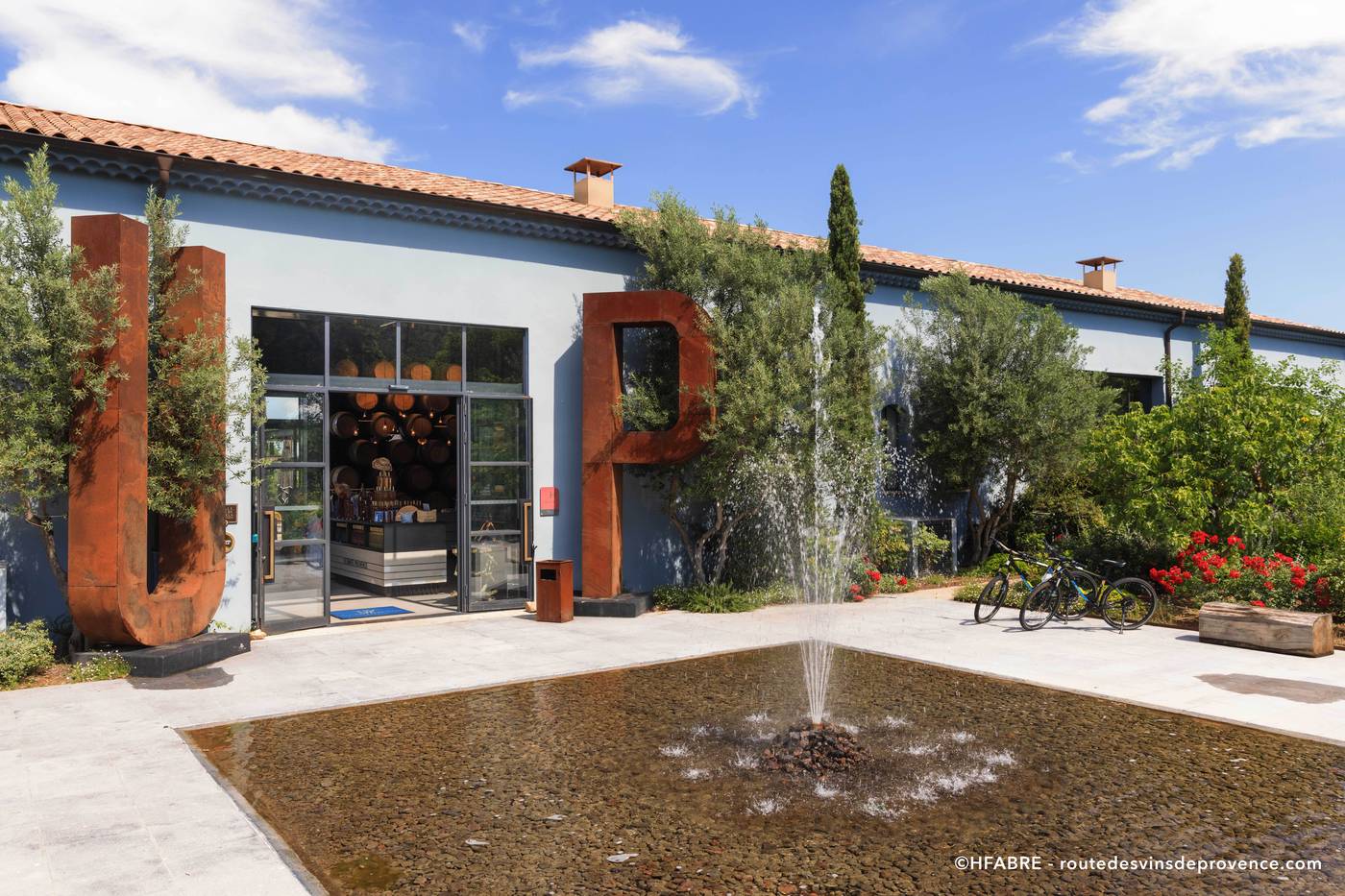 Provence-Ultimate-Lobby-3