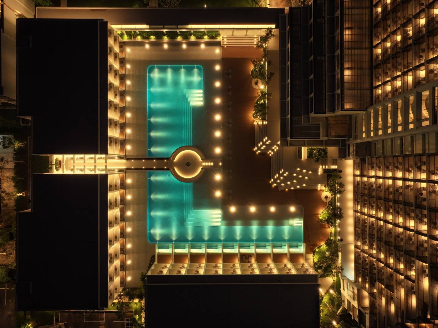 Patong-Beach-Pool-12