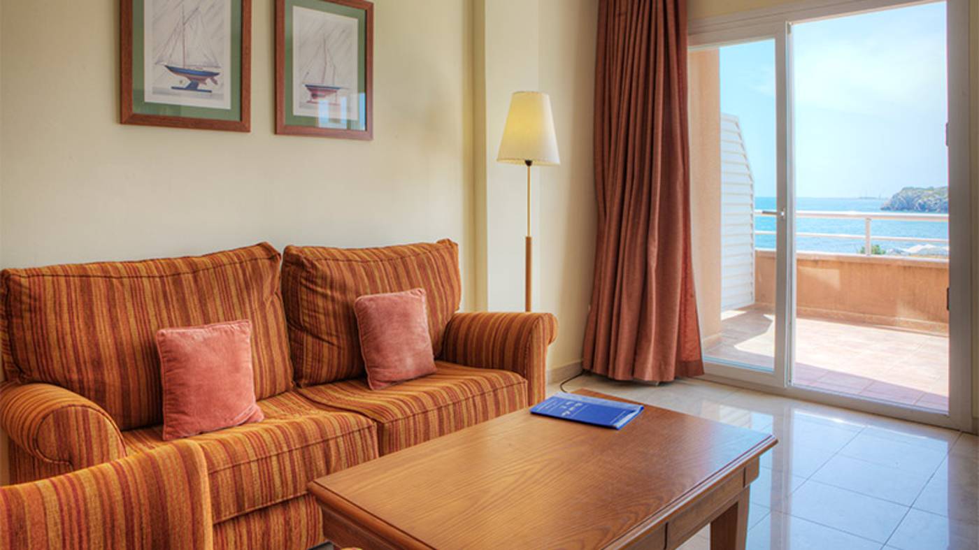 Sunway-Playa-Golf-Sitges-Room-32