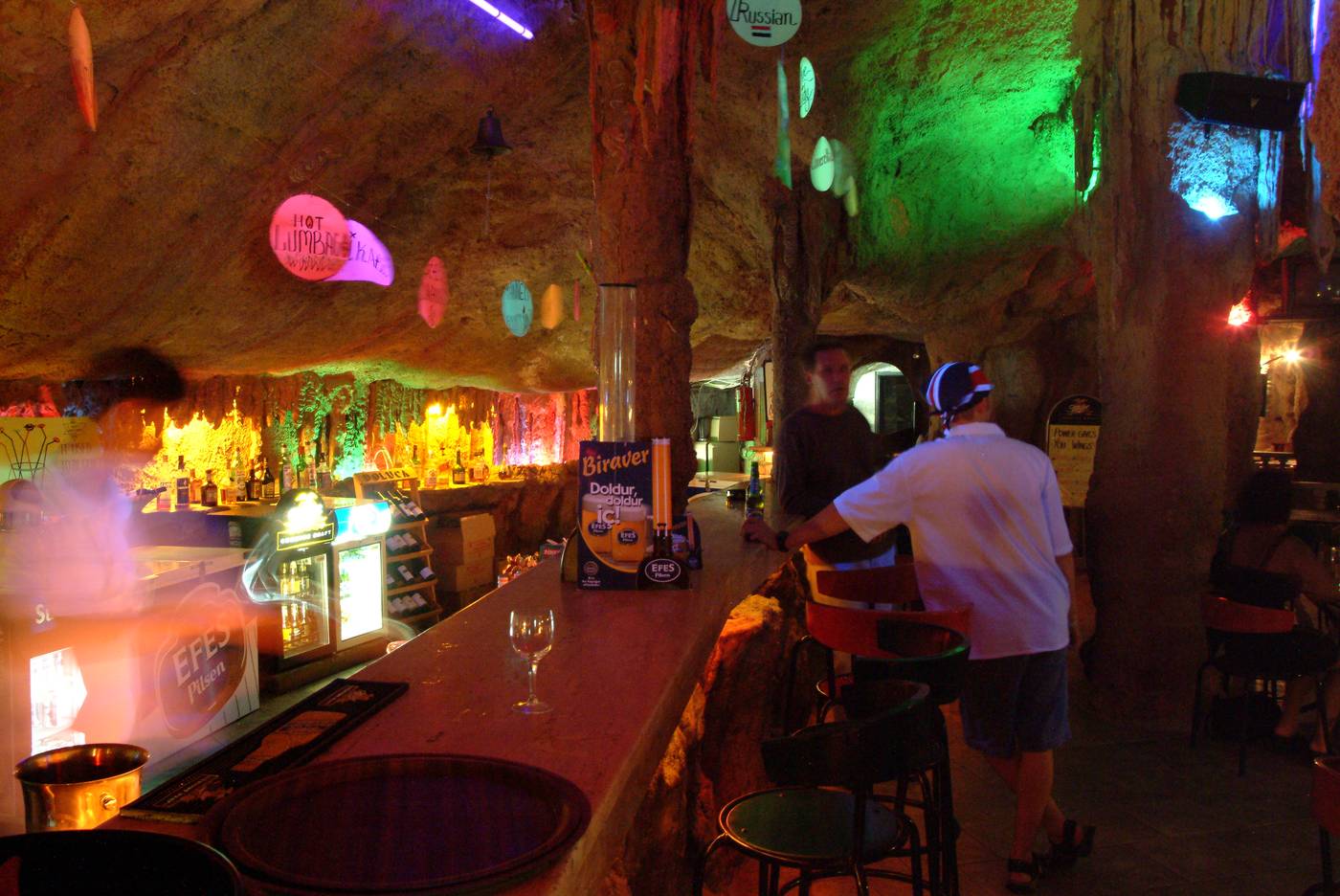 Grand-Aquarium-Apart-Bar-53