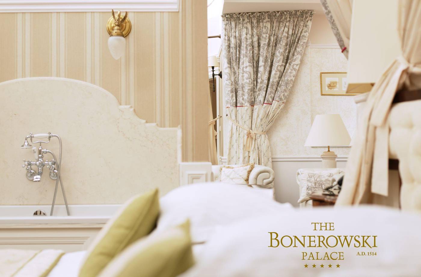 The-Bonerowski-Palace-Room-24