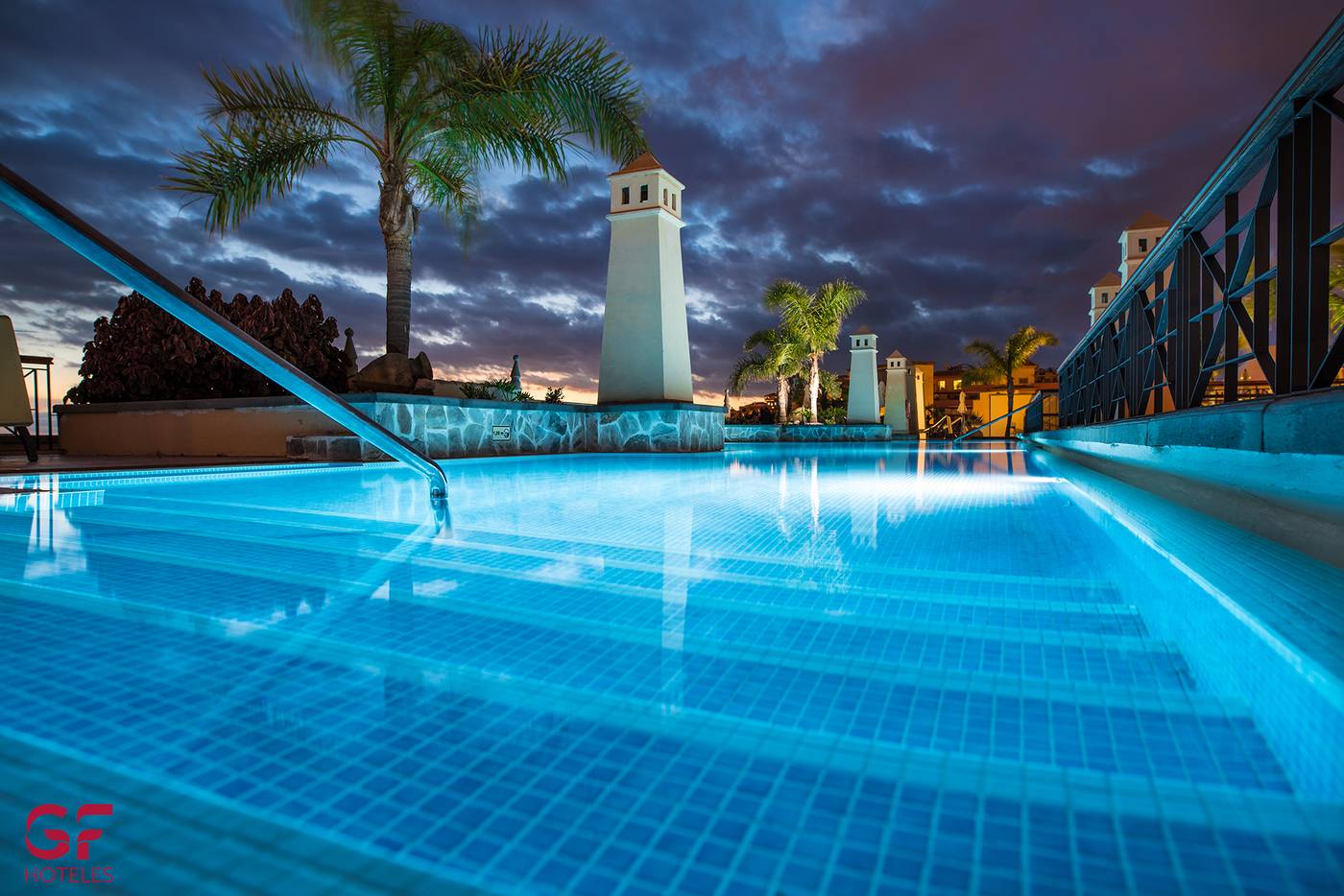 Hotel-GF-Gran-Costa-Adeje-Pool-15