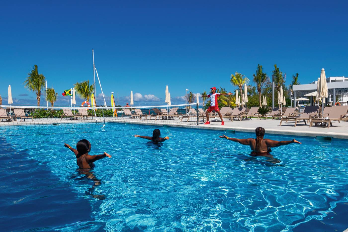 Riu-Montego-Bay-All-Inclusive-Pool-15