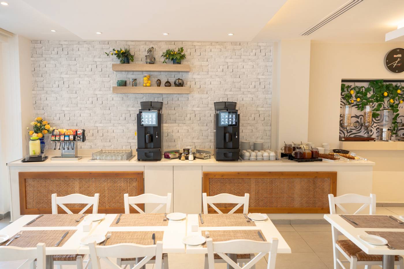 Sun-N-Blue-Boutique-Hotel-Restaurant-28