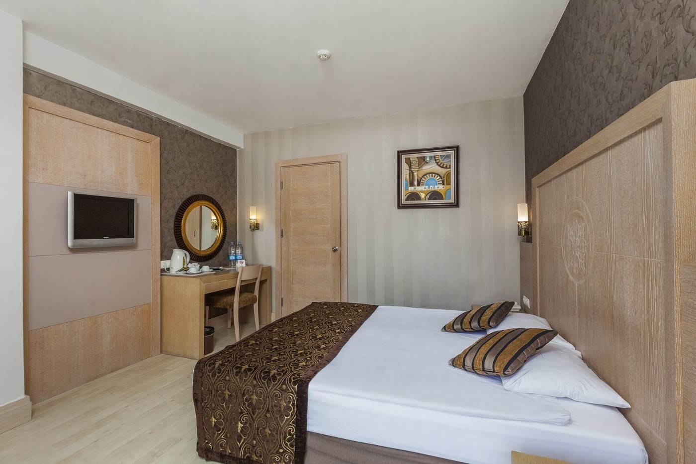 Sultan-of-Side-Room-22