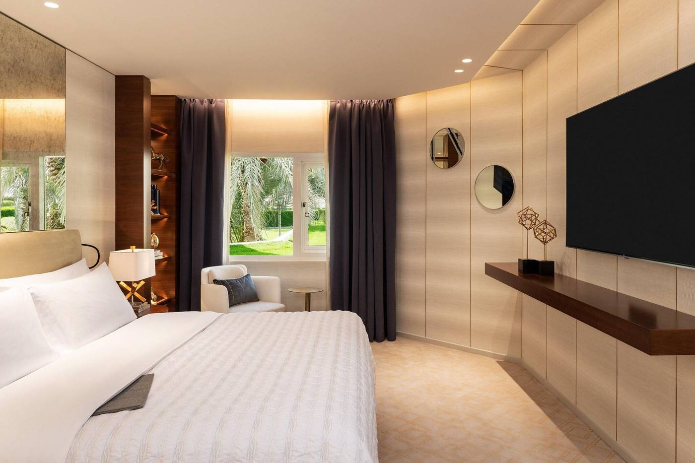 Le-Meridien-Dubai-Hotel---Conference-Centre-Room-38