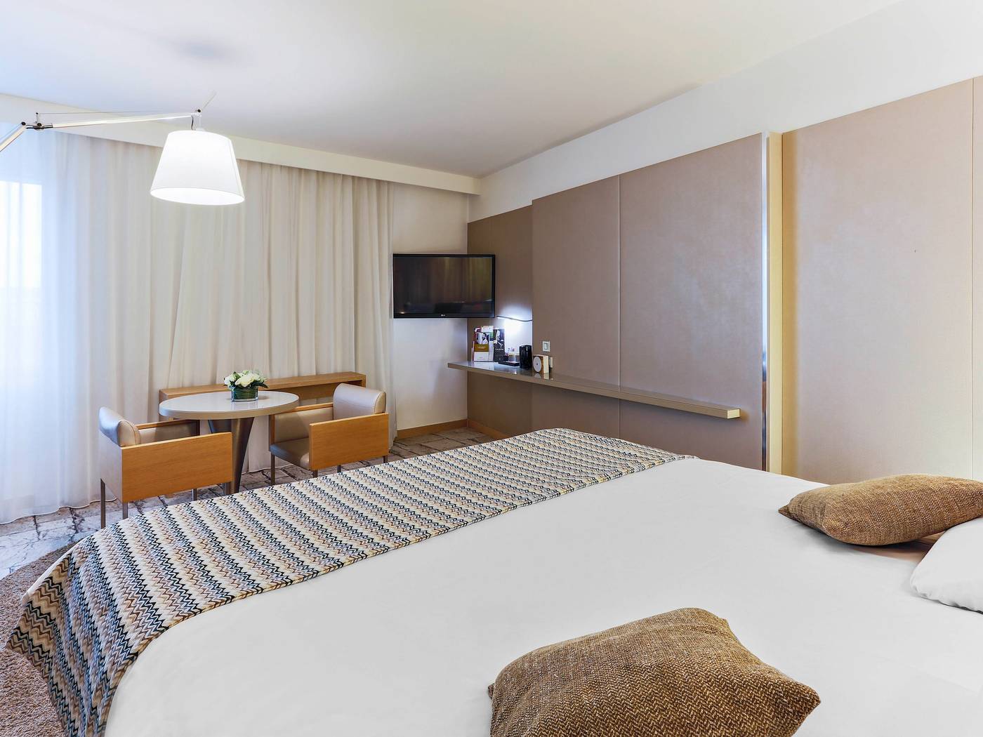 Hotel-Mercure-Paris-Vaugirard-Porte-de-Versailles-Room-4