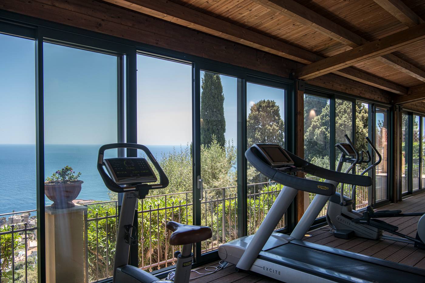 Grand-Hotel-San-Pietro-Sports-and-Entertainment-70