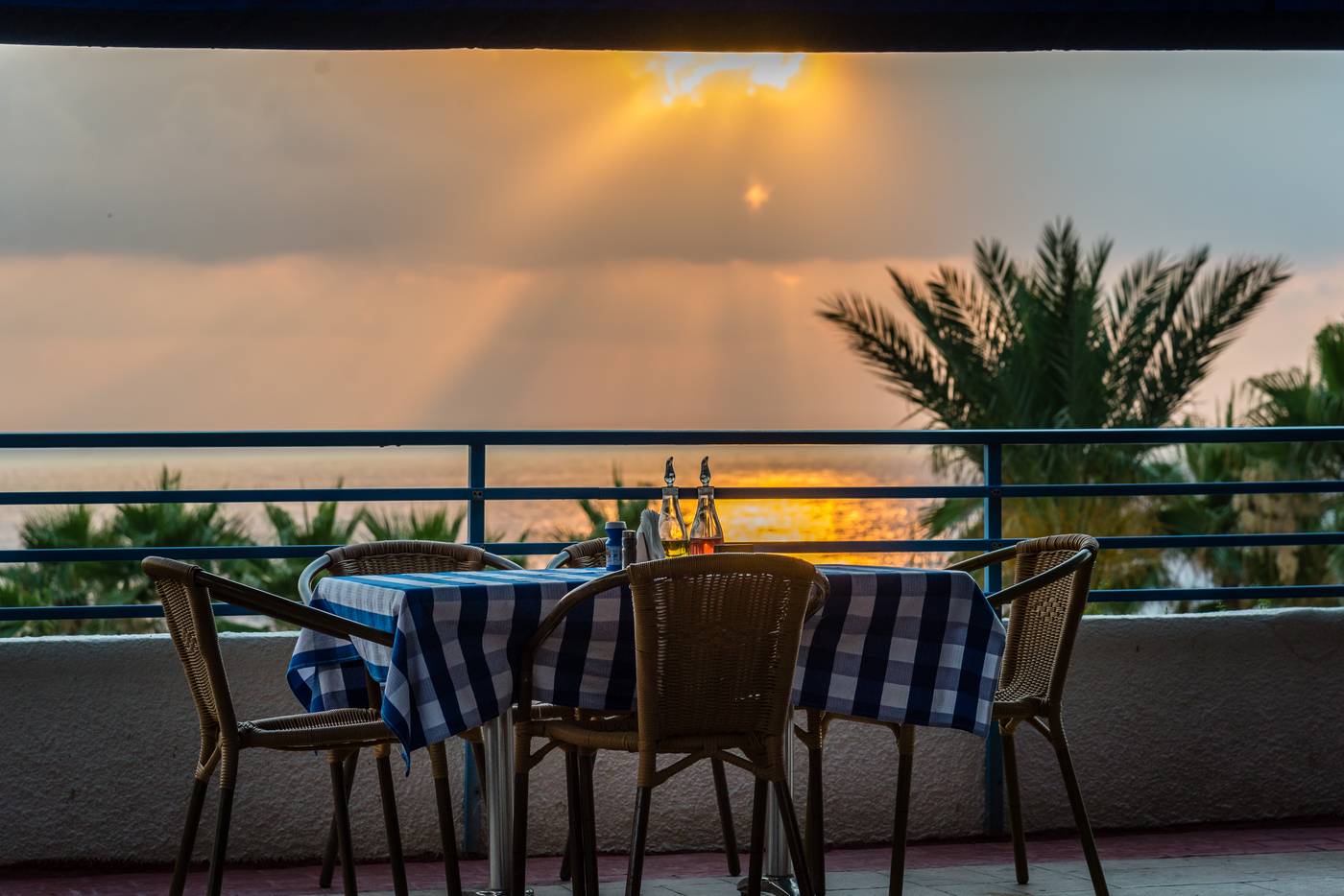 Helios-Bay-Bar-61