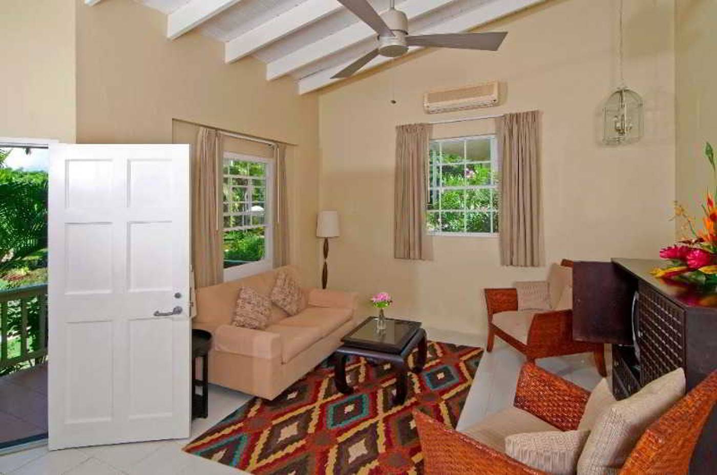 Blue-Horizons-Garden-Resort-Room-24