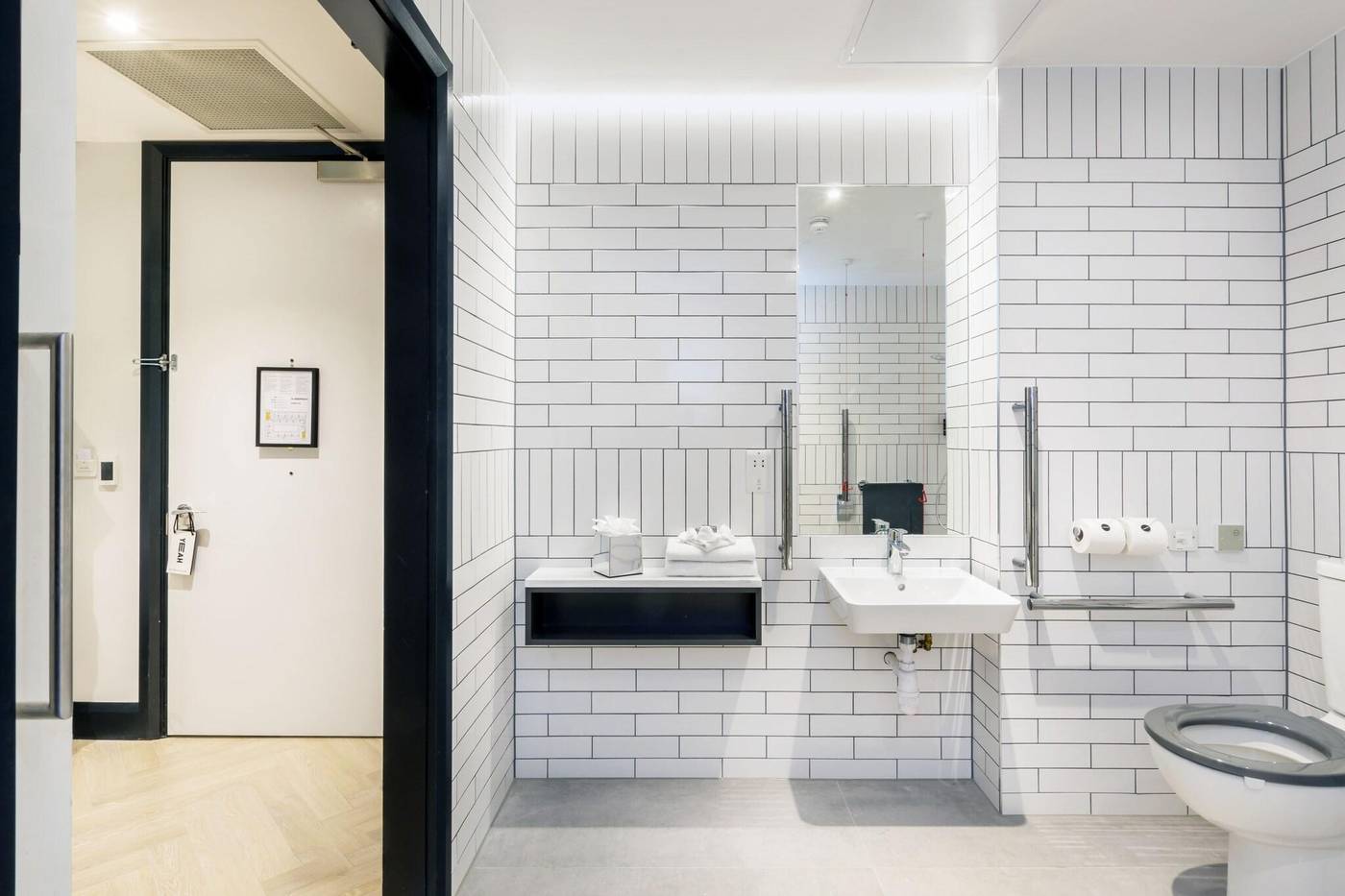 Hendrick-Smithfield-Room-19