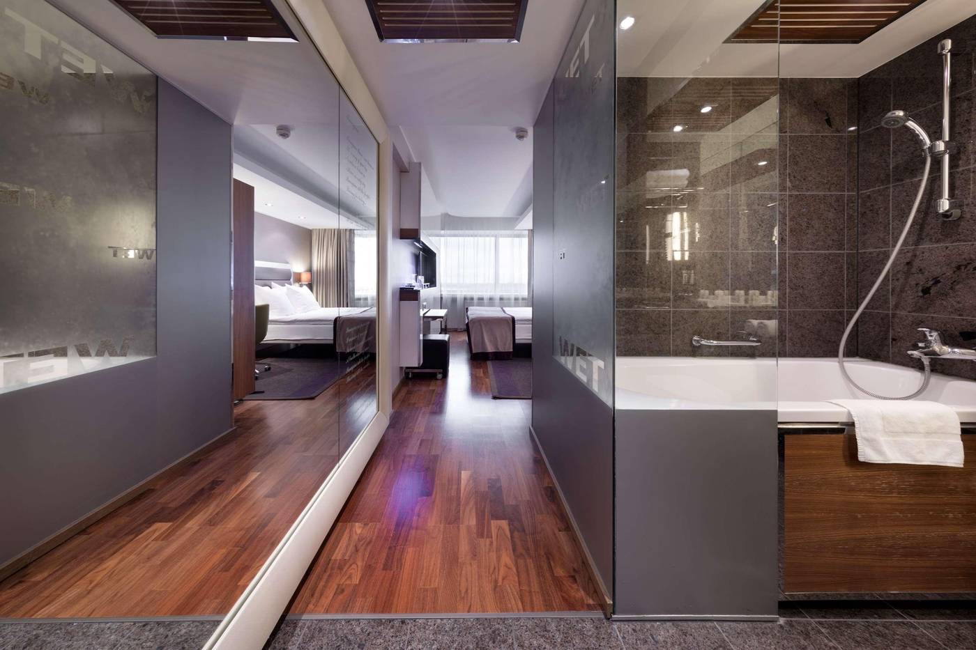 Radisson-Blu-Hotel-Olumpia--Room-35