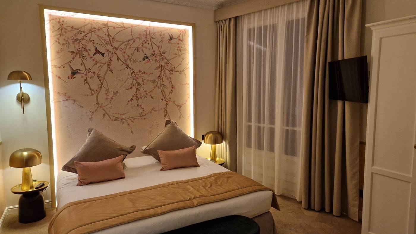 HOTEL-PRINCESSE-CAROLINE-Room-13