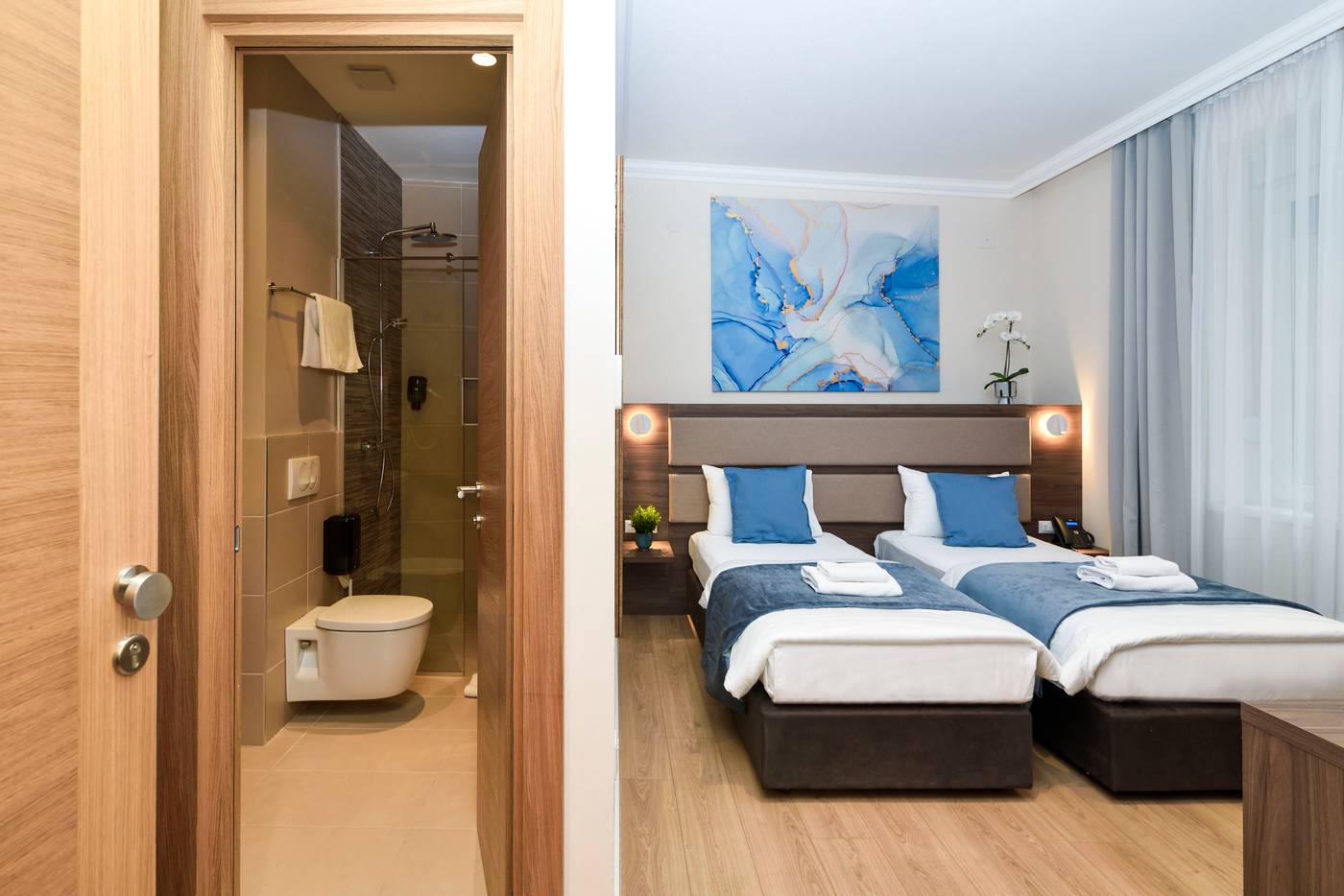 Hotel Opera-Serbia-BELGRADO-Room-9