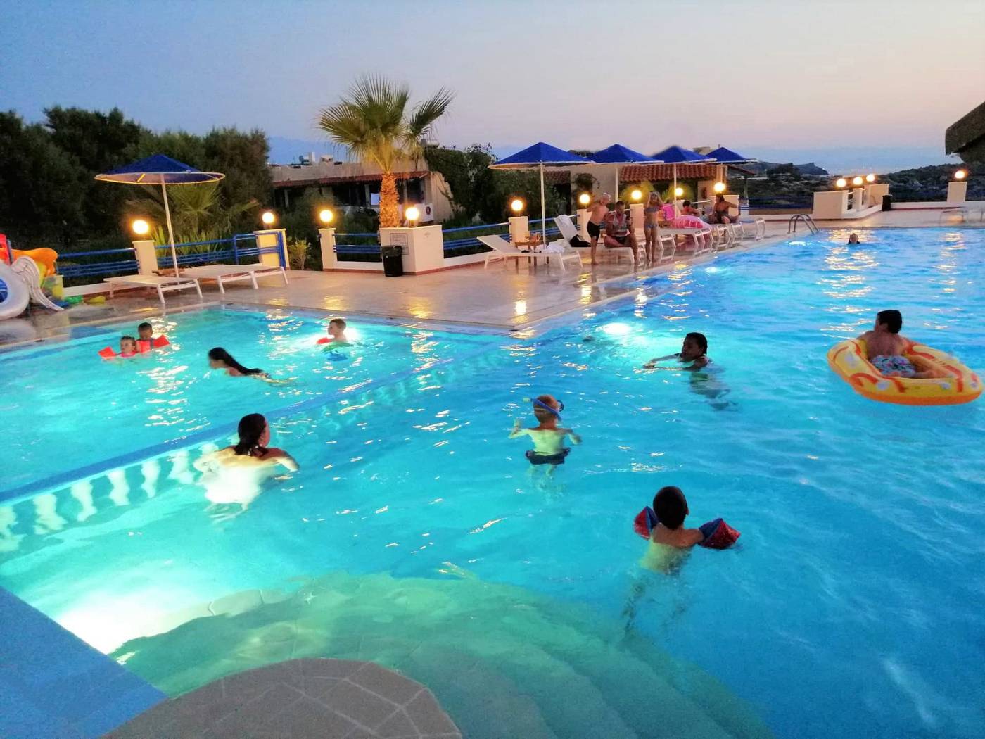 Zorbas-Hotel-Beach-Village-Pool-15