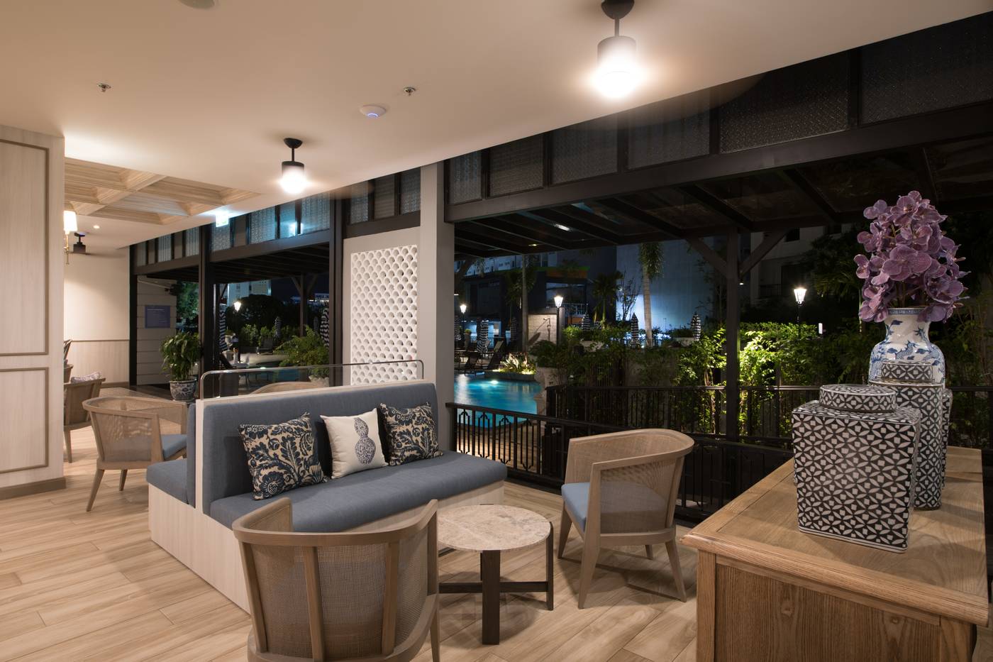 Centara-Sawaddi-Patong-Resort-Lobby-48