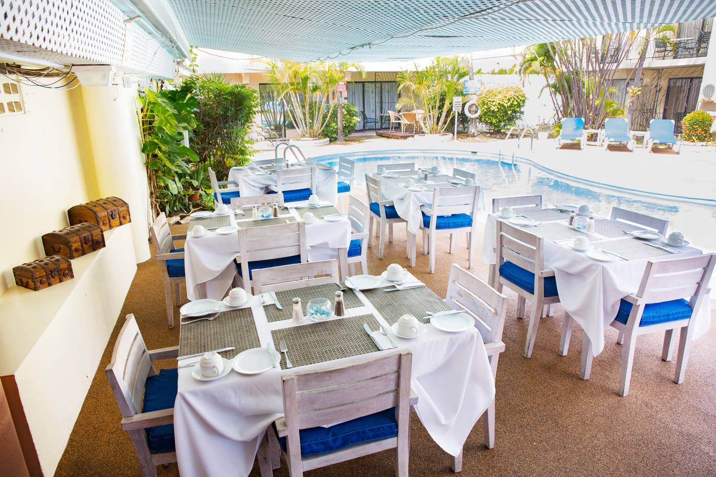 Pirate-s-Inn-Hotel-----Restaurant-21