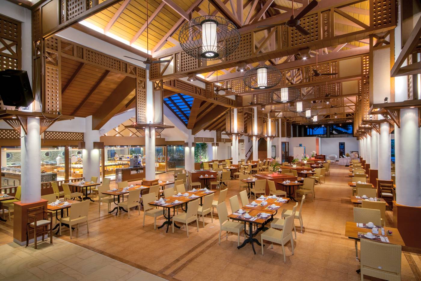 Katathani-Phuket-Beach-Resort-Restaurant-68