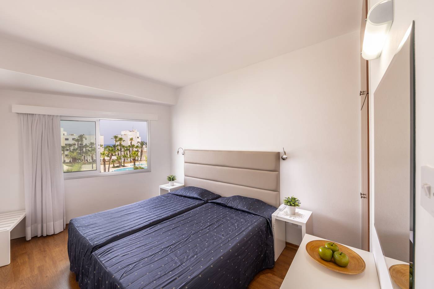 Papantonia-Apts-Room-18