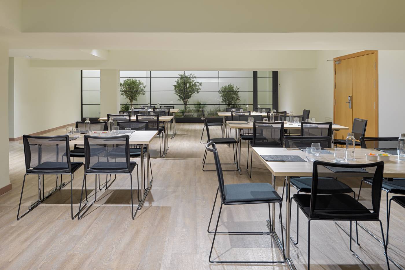 H10-Vintage-Salou---Adults-Only--16---Conferences-48