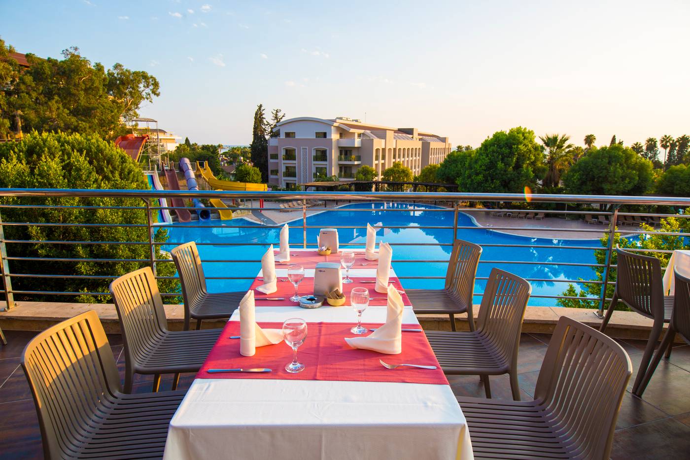 Horus-Paradise-Luxury-Resort-Restaurant-13