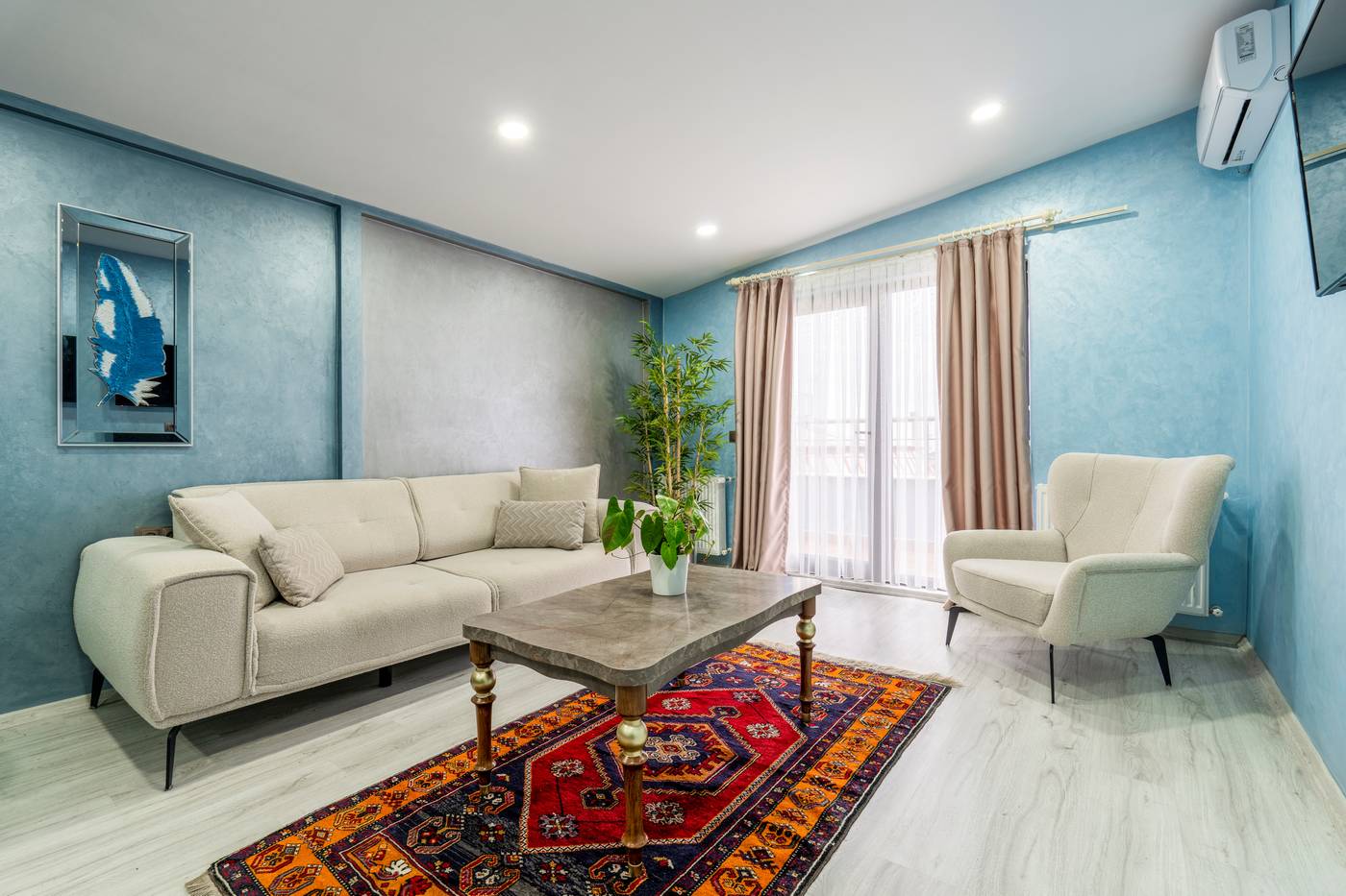 Monezza-Hotel-Room-9