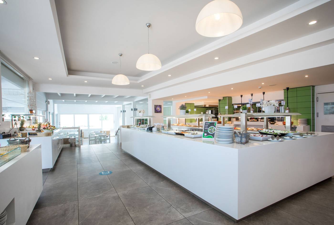 Lindos-White-Hotel---Suites-Restaurant-55