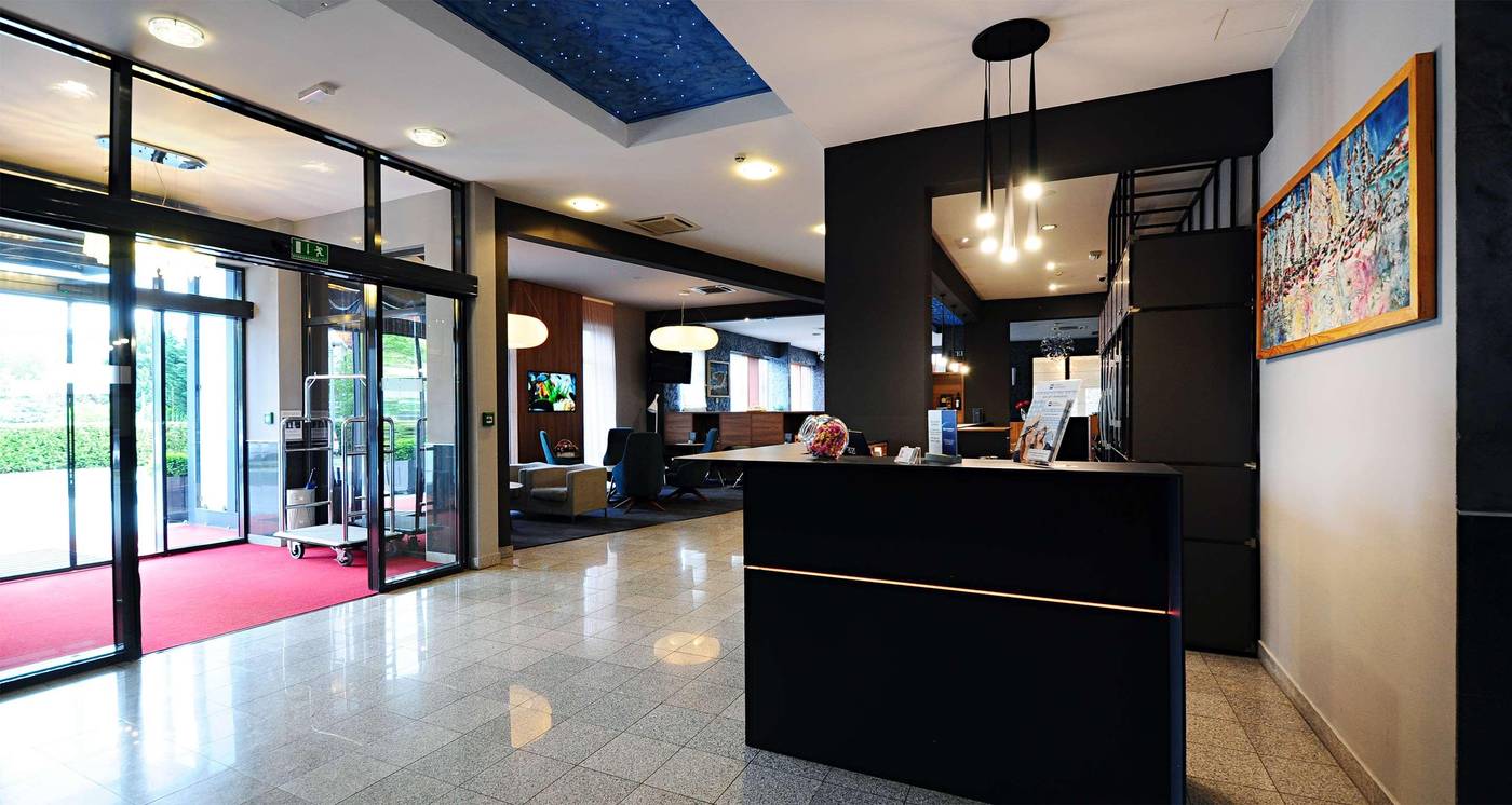 Best Western Airport Hotel Stella-Croatia-Zagreb-Lobby-9