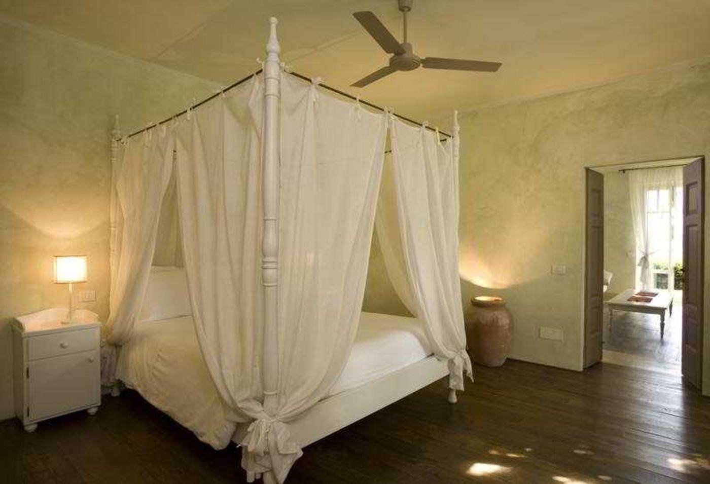 Villa-Cassia-Di-Baccano-Room-28